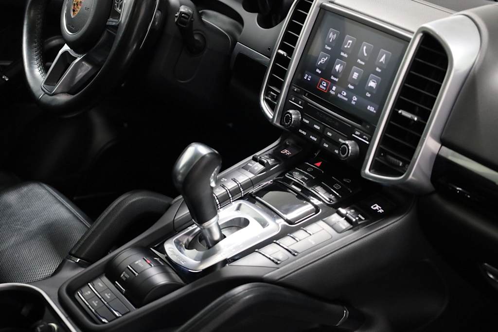 Thumbnail: 2017 Porsche Cayenne - 14