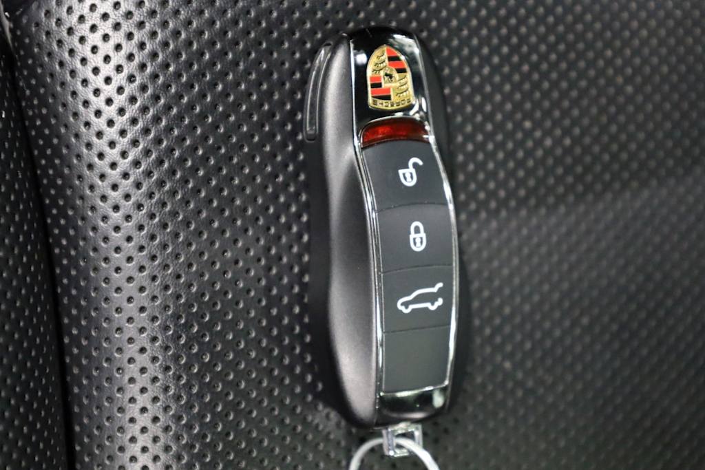 Thumbnail: 2017 Porsche Cayenne - 20