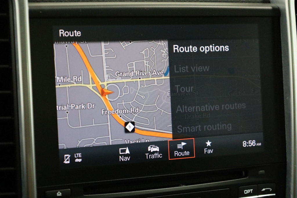 Thumbnail: 2017 Porsche Cayenne - 38