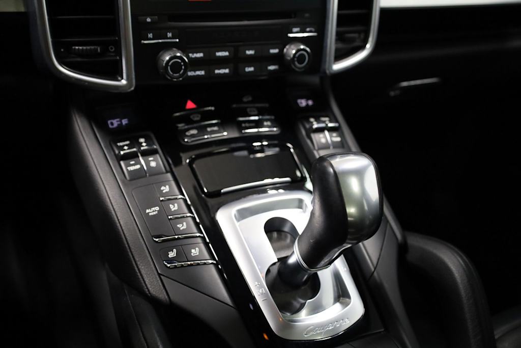 Thumbnail: 2017 Porsche Cayenne - 17