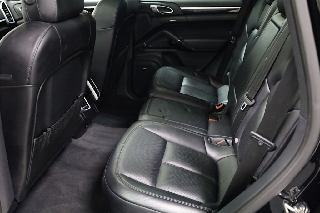 Thumbnail: 2017 Porsche Cayenne - 13