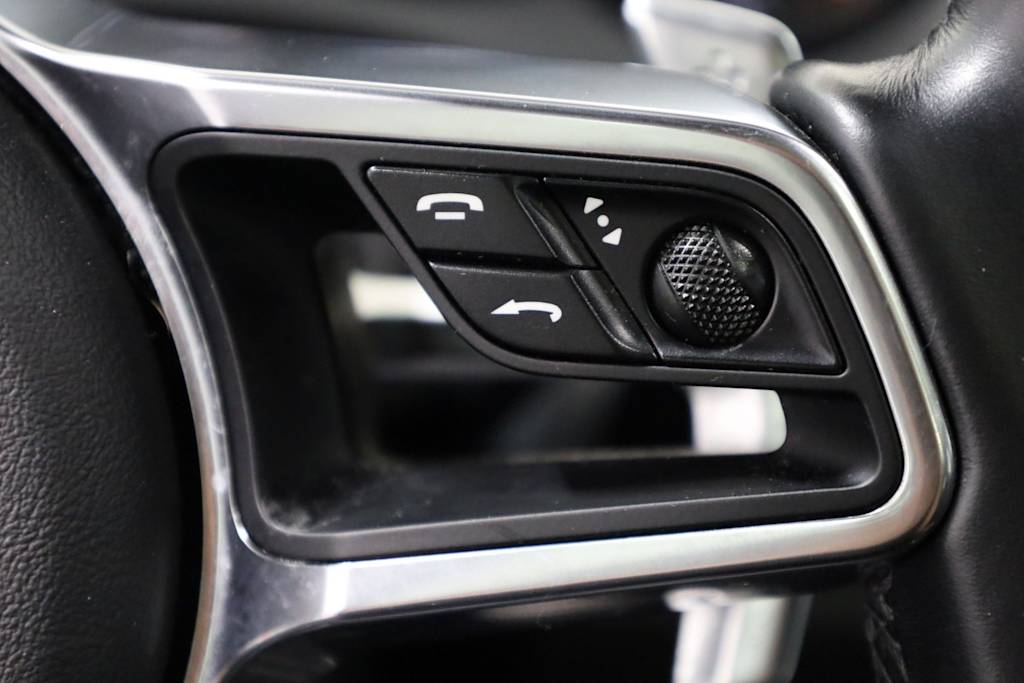 Thumbnail: 2017 Porsche Cayenne - 35