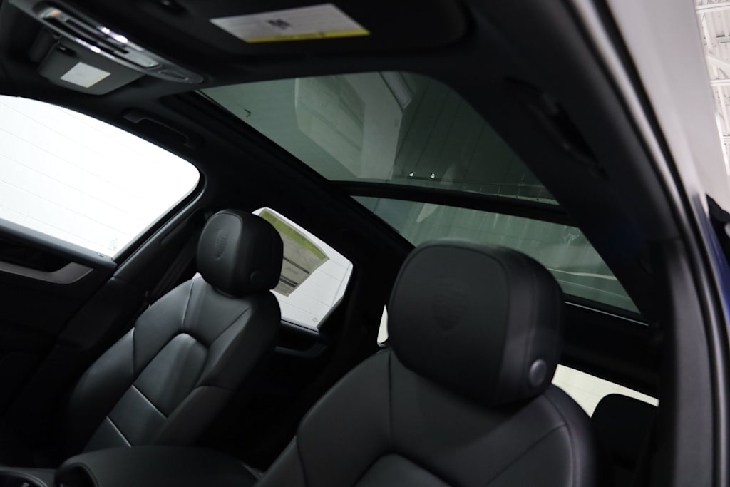 Thumbnail: 2026 Porsche Cayenne - 28