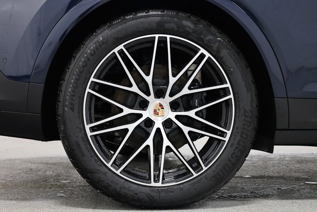 Thumbnail: 2026 Porsche Cayenne - 40