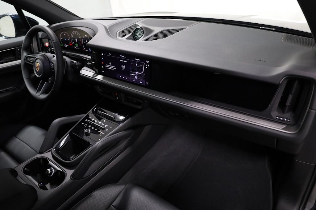 Thumbnail: 2026 Porsche Cayenne - 9