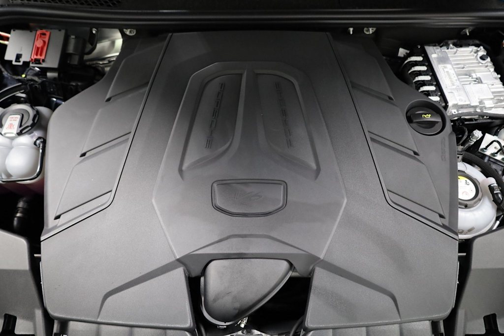 Thumbnail: 2026 Porsche Cayenne - 8
