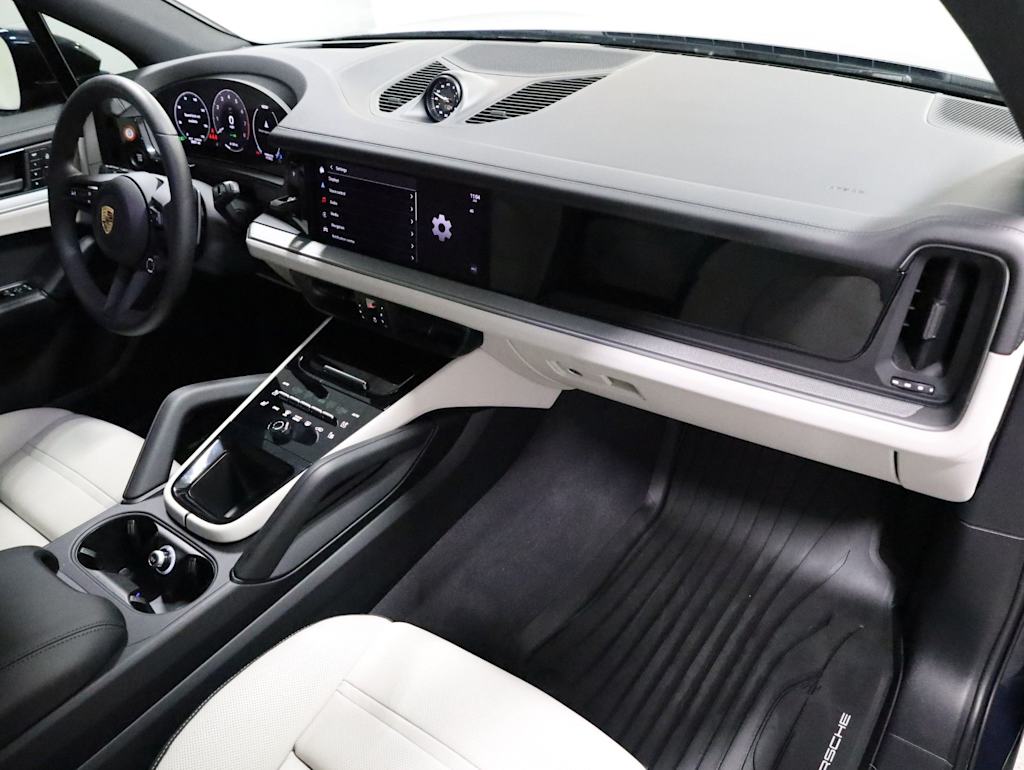 Thumbnail: 2025 Porsche Cayenne - 10