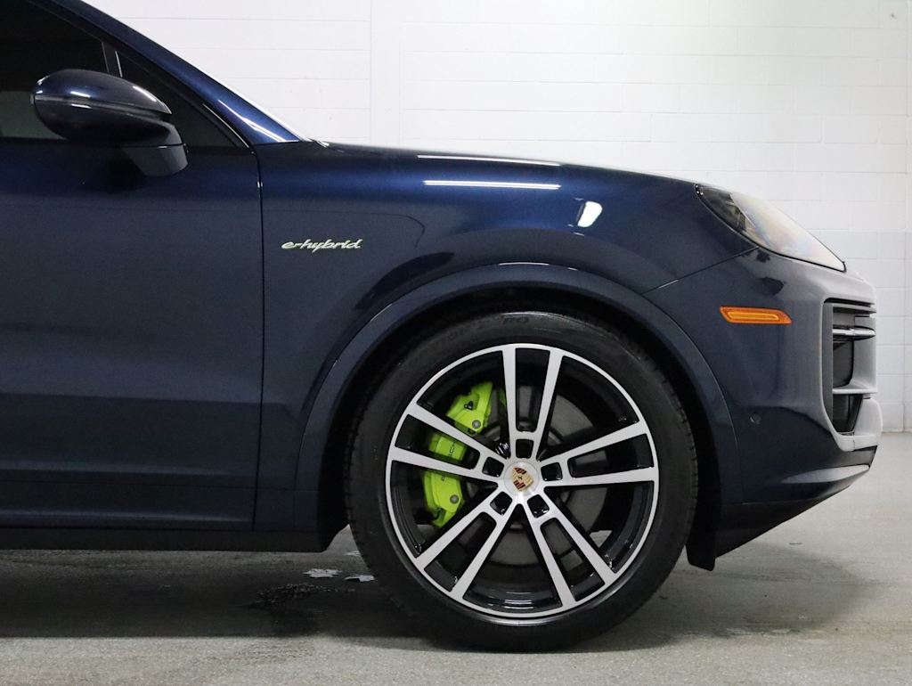 Thumbnail: 2025 Porsche Cayenne - 8