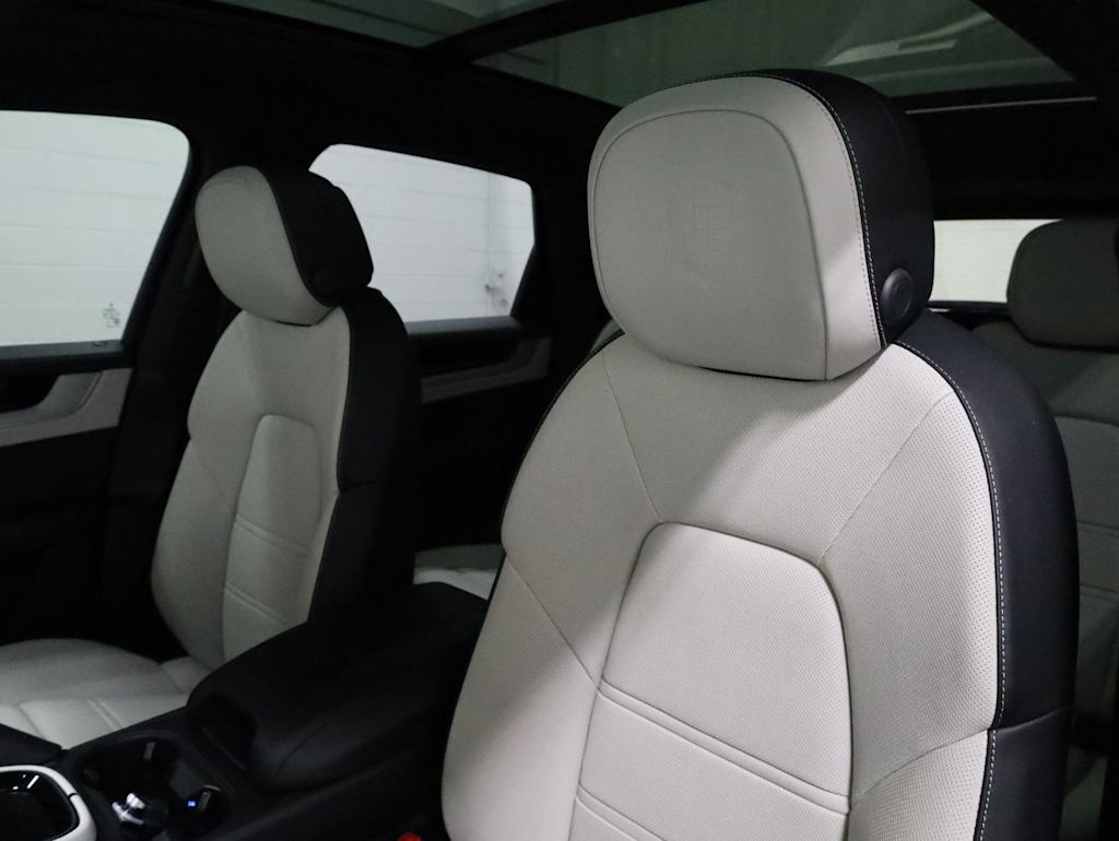 Thumbnail: 2025 Porsche Cayenne - 12