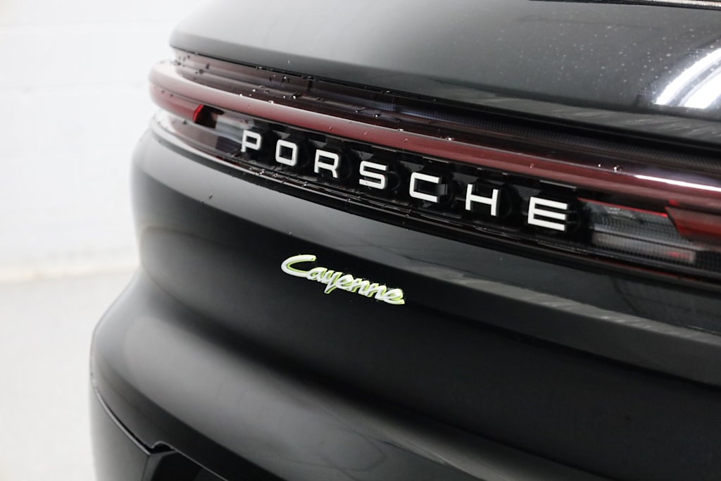 Thumbnail: 2025 Porsche Cayenne - 7