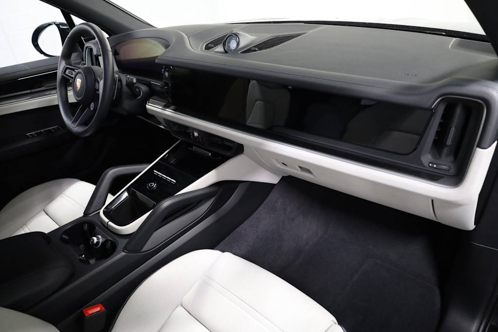 Thumbnail: 2025 Porsche Cayenne - 10
