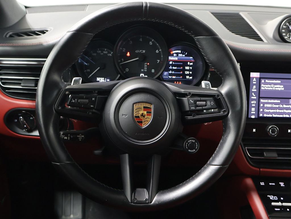 Thumbnail: 2023 Porsche Macan - 14