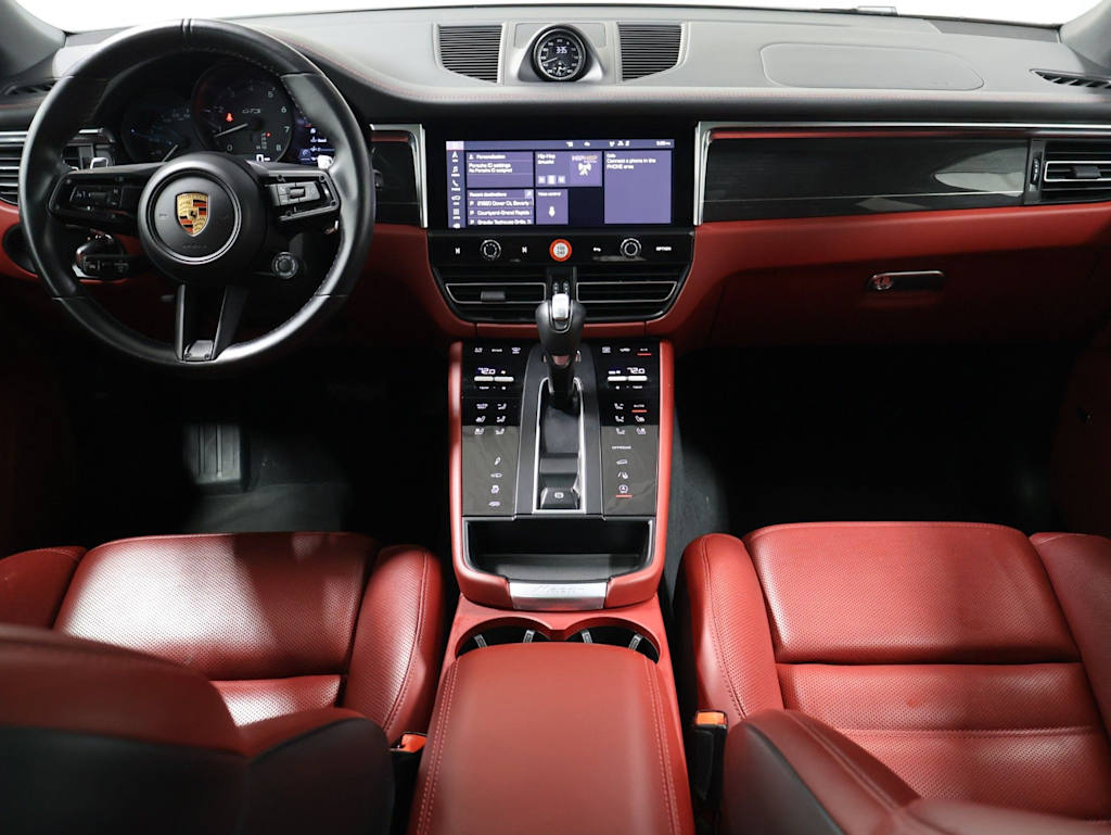 Thumbnail: 2023 Porsche Macan - 15