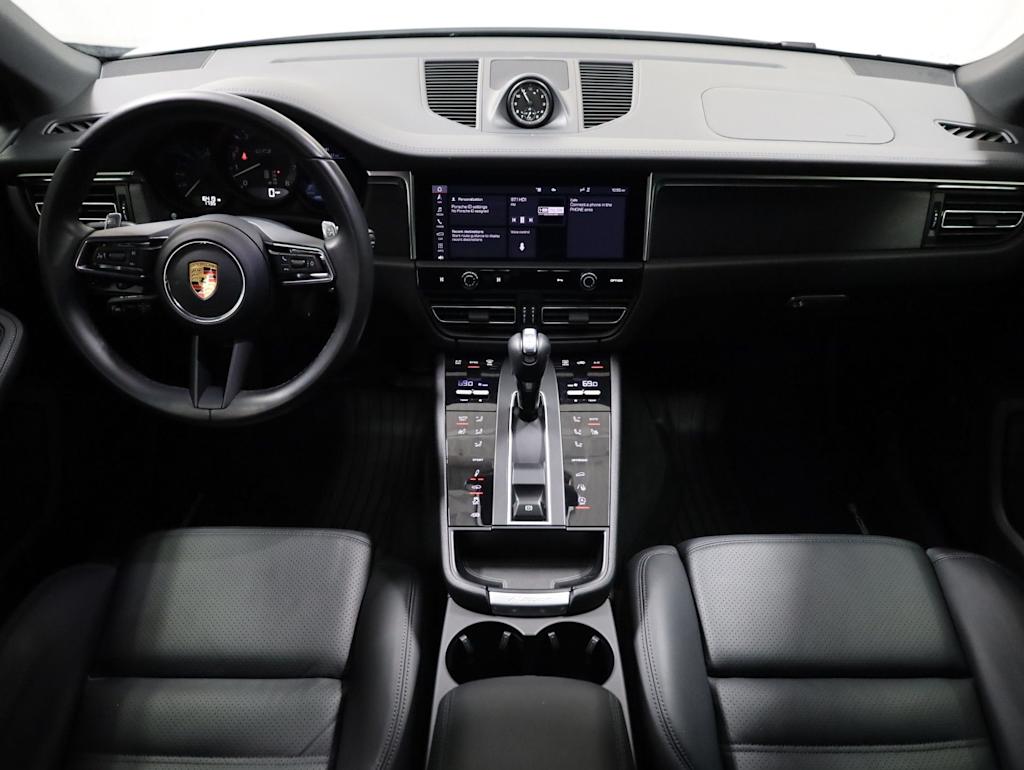 Thumbnail: 2023 Porsche Macan - 15