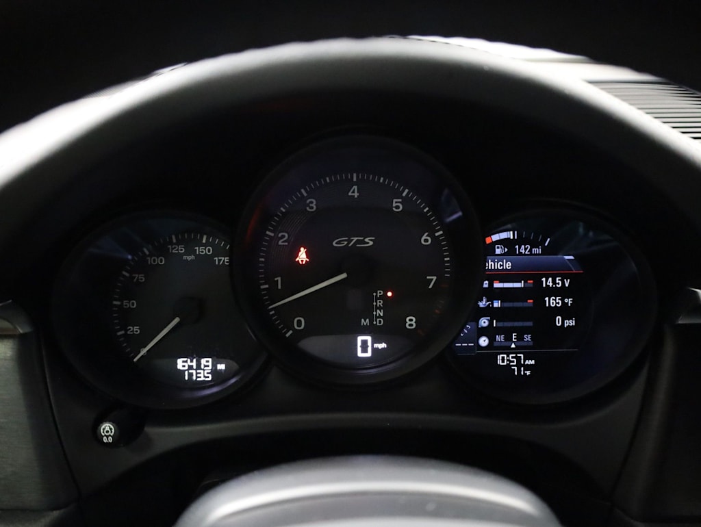 Thumbnail: 2023 Porsche Macan - 18