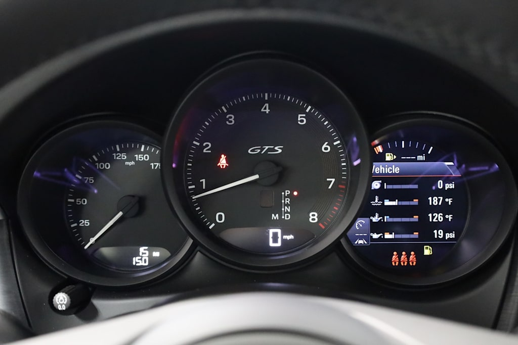 Thumbnail: 2025 Porsche Macan - 17