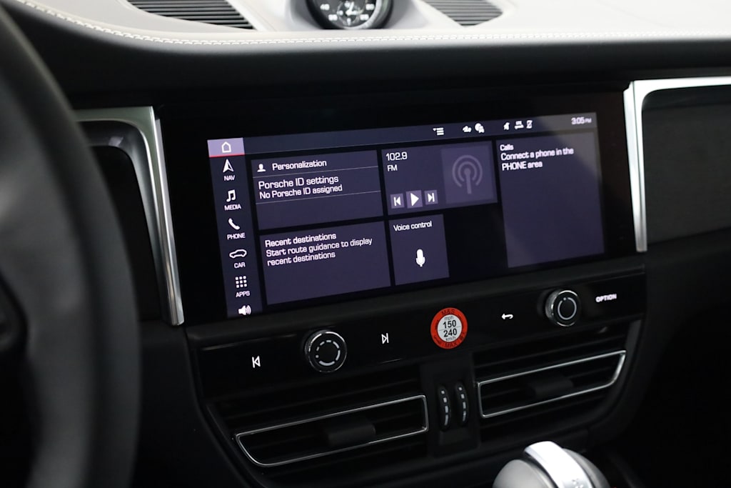 Thumbnail: 2025 Porsche Macan - 15