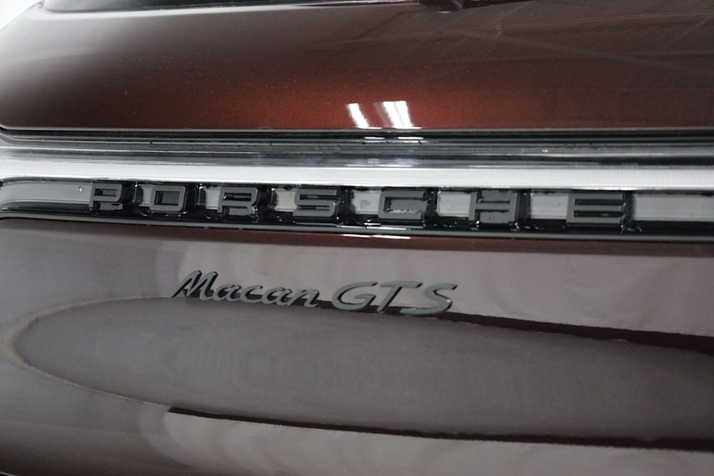 Thumbnail: 2025 Porsche Macan - 6