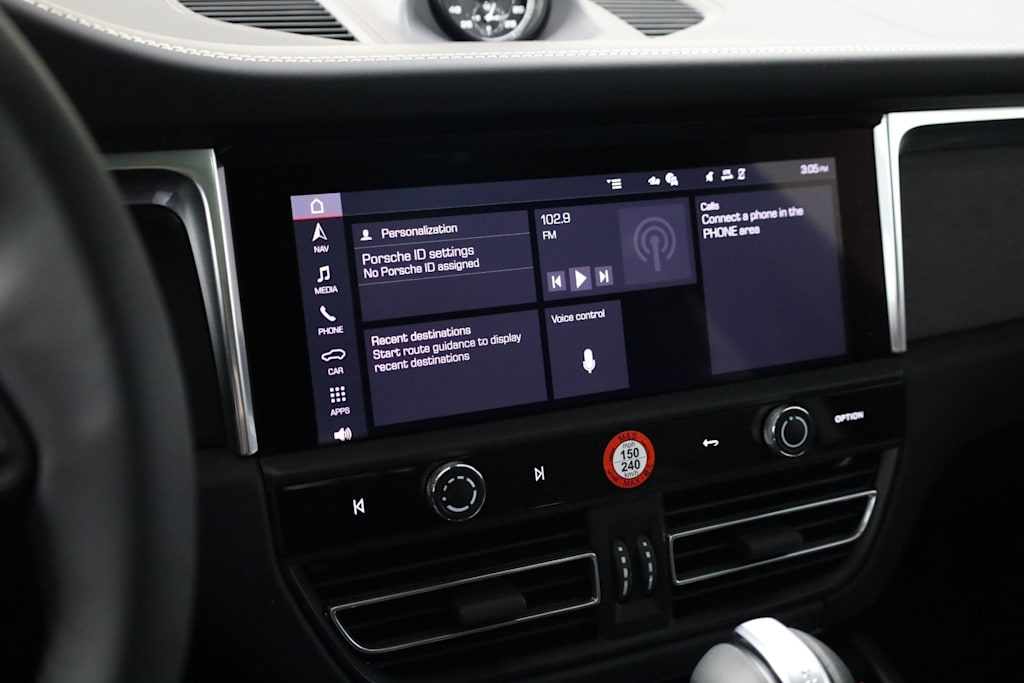 Thumbnail: 2025 Porsche Macan - 15