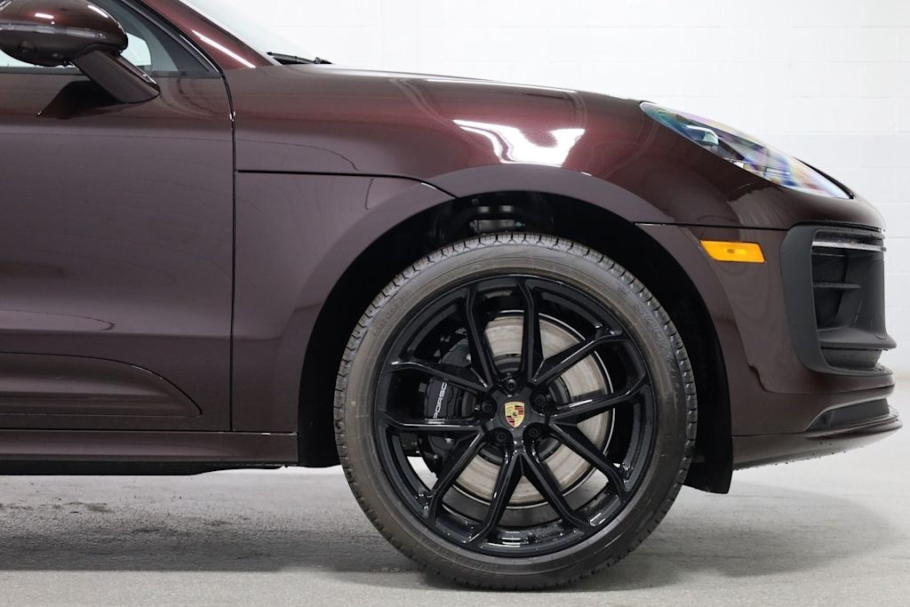 Thumbnail: 2025 Porsche Macan - 7