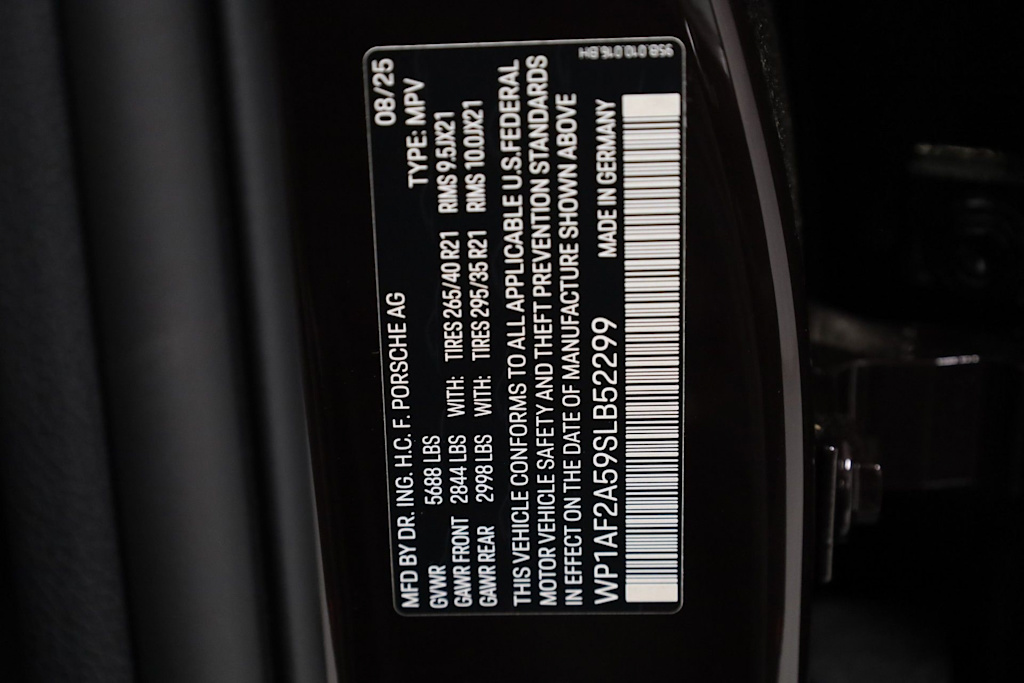 Thumbnail: 2025 Porsche Macan - 19