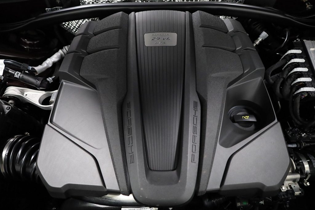 Thumbnail: 2025 Porsche Macan - 8