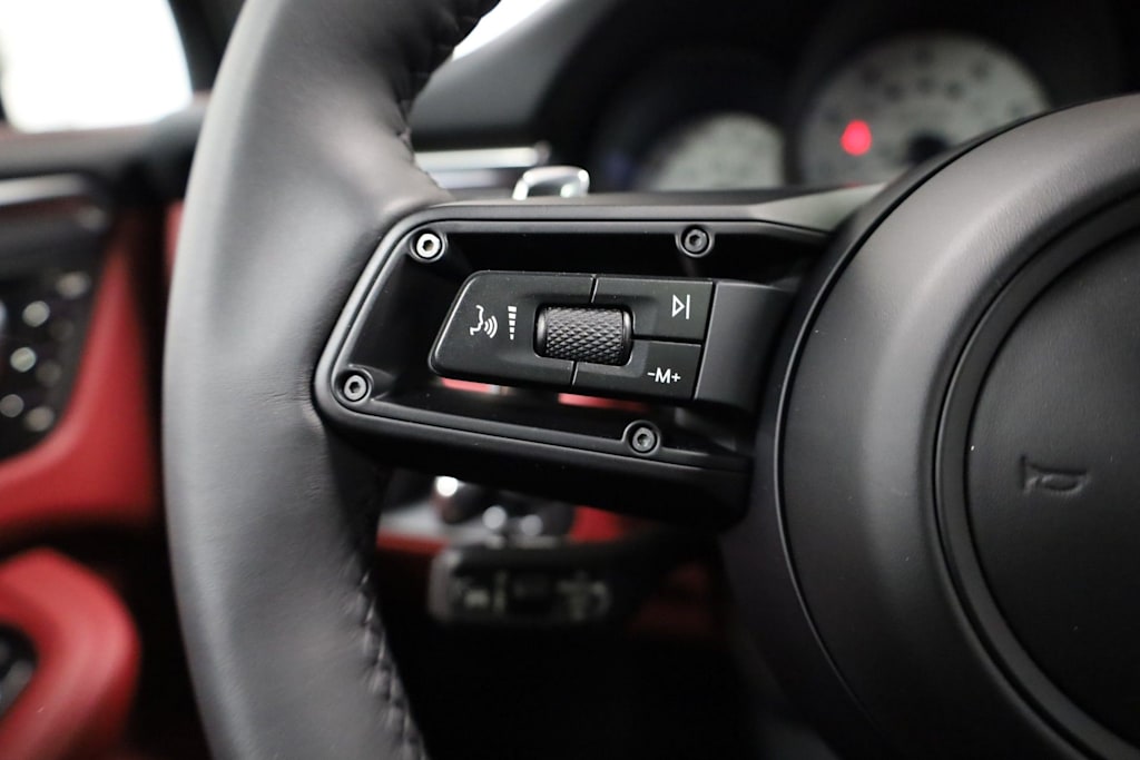 Thumbnail: 2026 Porsche Macan - 33