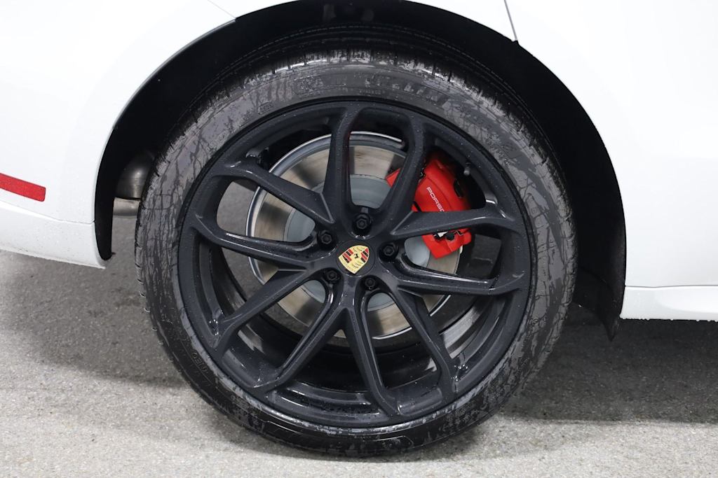 Thumbnail: 2026 Porsche Macan - 40