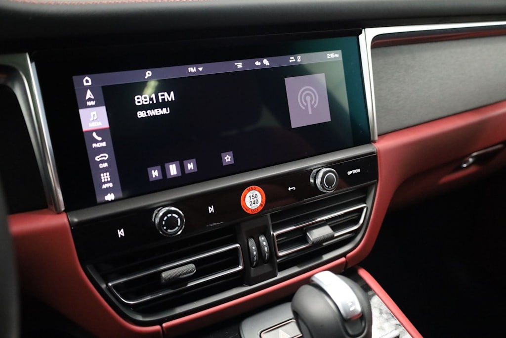 Thumbnail: 2026 Porsche Macan - 15