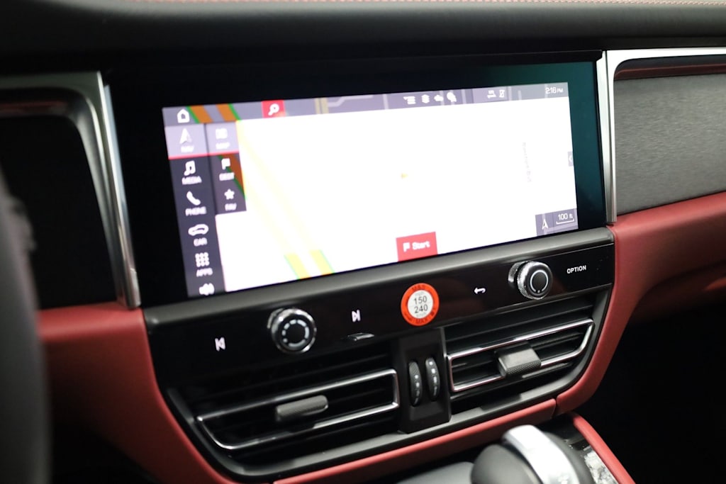 Thumbnail: 2026 Porsche Macan - 37