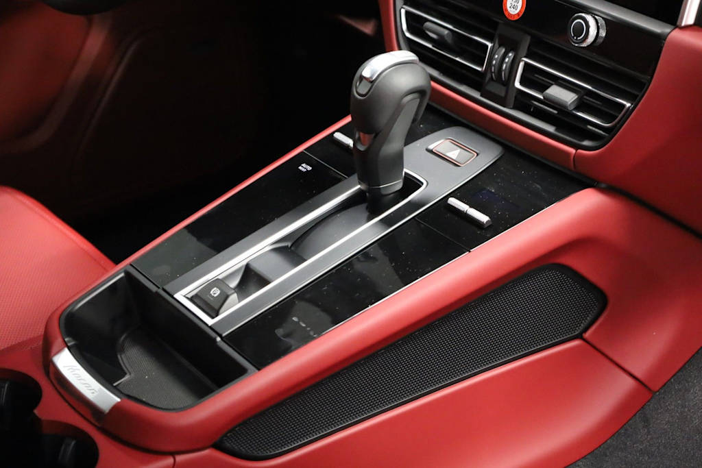 Thumbnail: 2026 Porsche Macan - 30