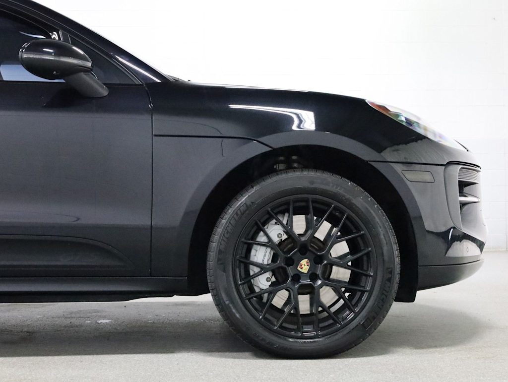 Thumbnail: 2020 Porsche Macan - 8