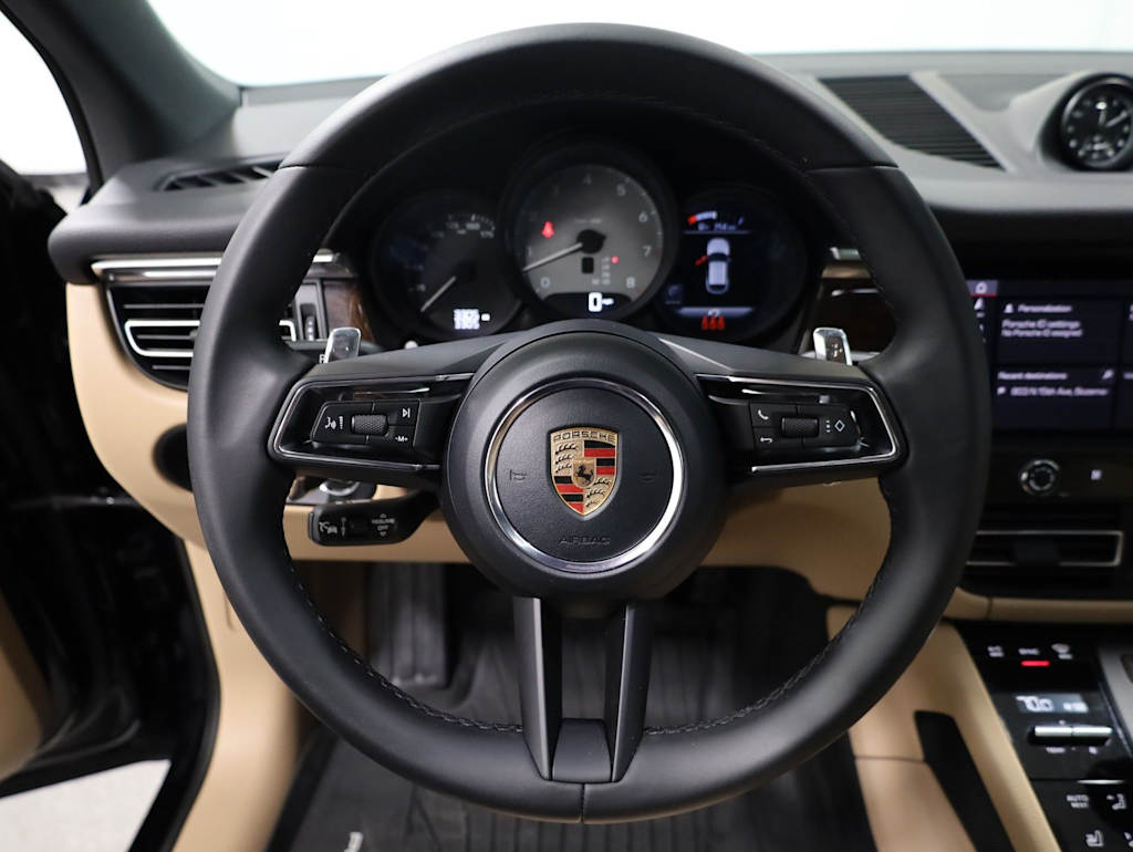 Thumbnail: 2026 Porsche Macan - 14