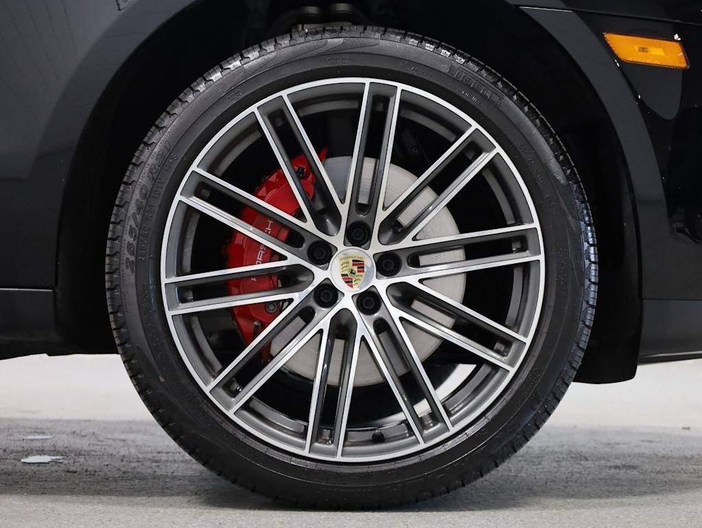 Thumbnail: 2026 Porsche Macan - 23