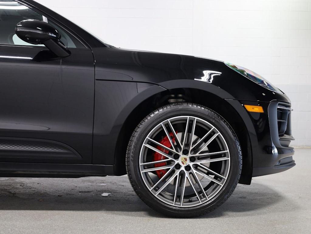 Thumbnail: 2026 Porsche Macan - 8