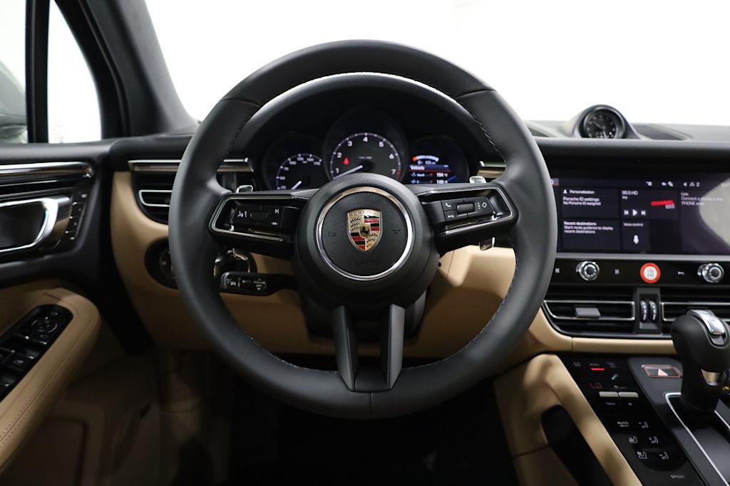 Thumbnail: 2026 Porsche Macan - 14