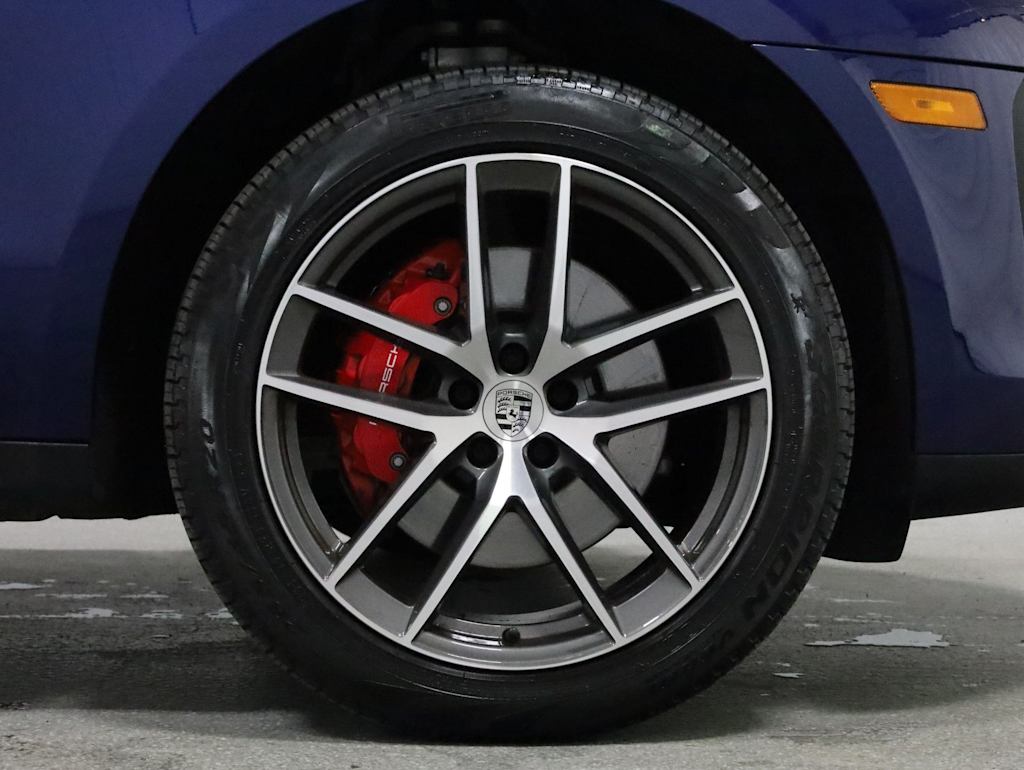 Thumbnail: 2023 Porsche Macan - 24