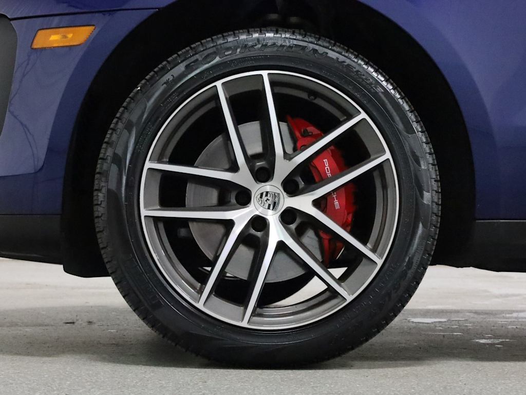 Thumbnail: 2023 Porsche Macan - 43