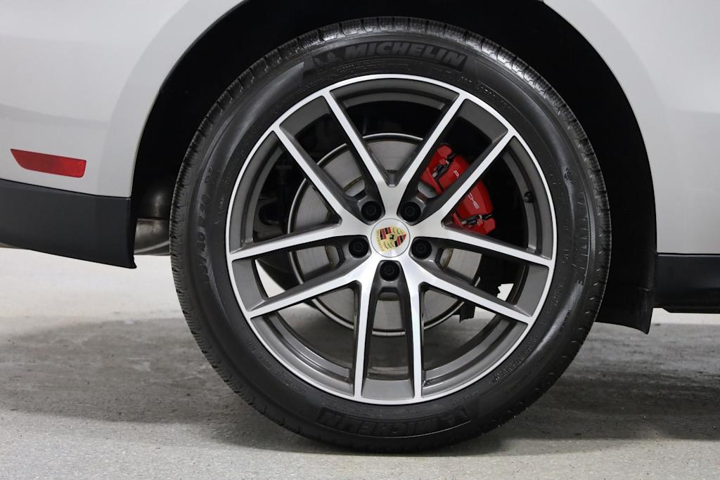Thumbnail: 2026 Porsche Macan - 41