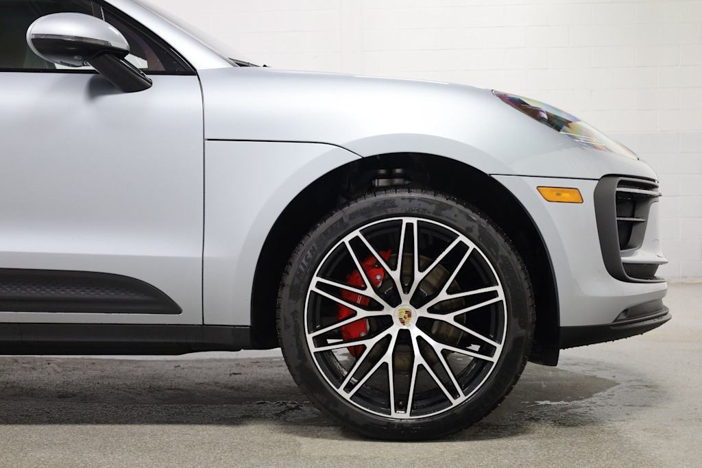 Thumbnail: 2026 Porsche Macan - 7