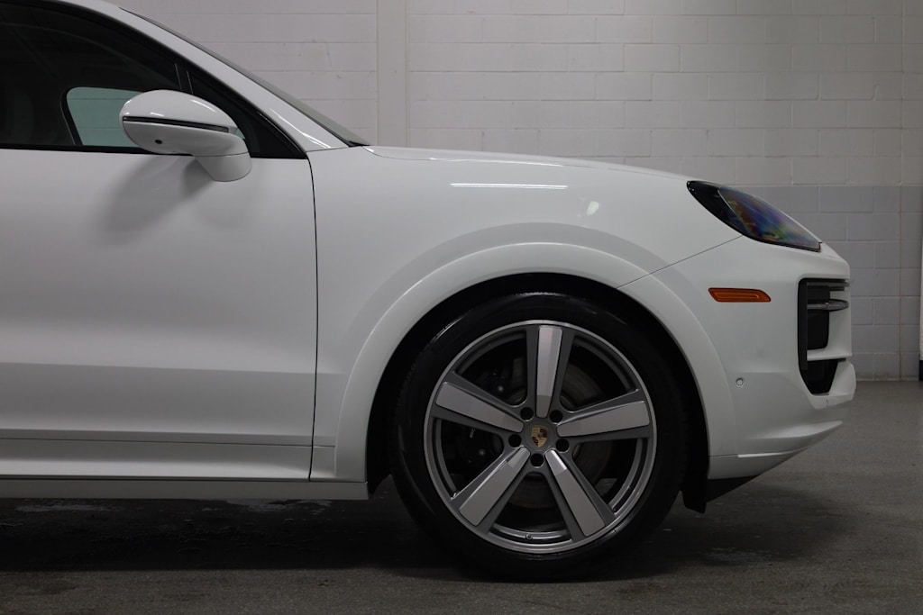 Thumbnail: 2025 Porsche Cayenne - 8