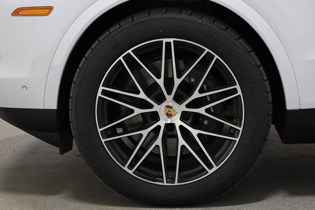 Thumbnail: 2026 Porsche Cayenne - 40