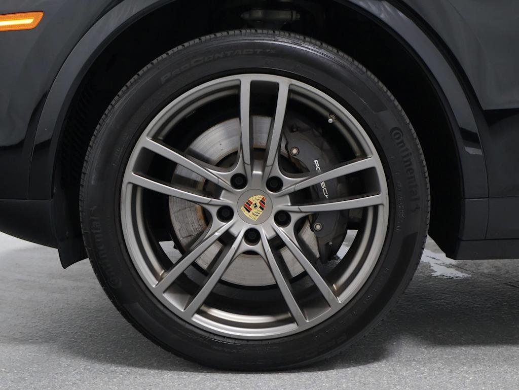 Thumbnail: 2023 Porsche Cayenne - 44