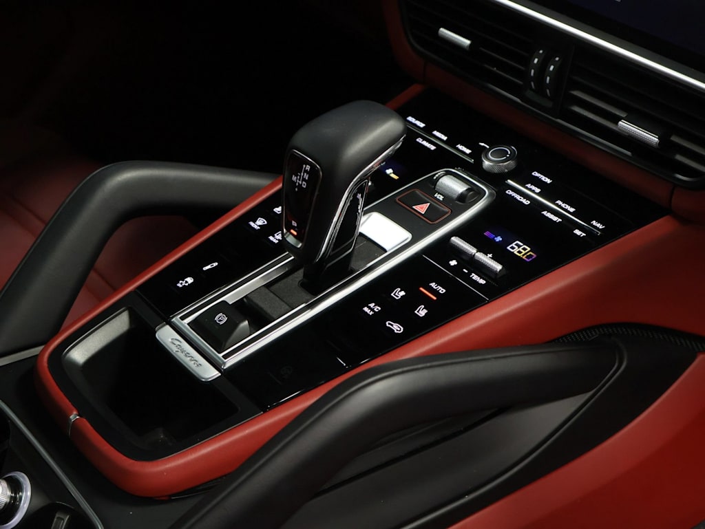 Thumbnail: 2023 Porsche Cayenne - 31