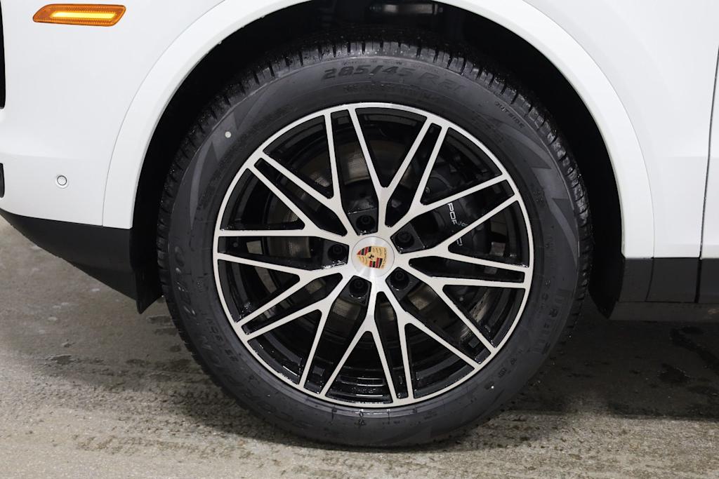 Thumbnail: 2026 Porsche Cayenne - 43