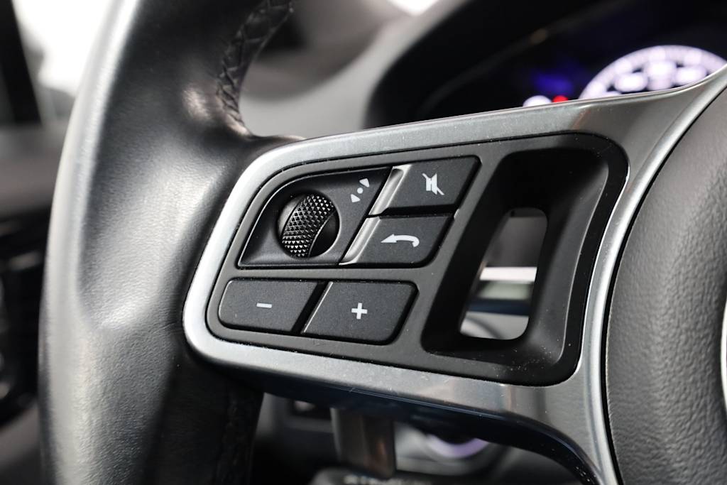 2021 Porsche Cayenne Base 34