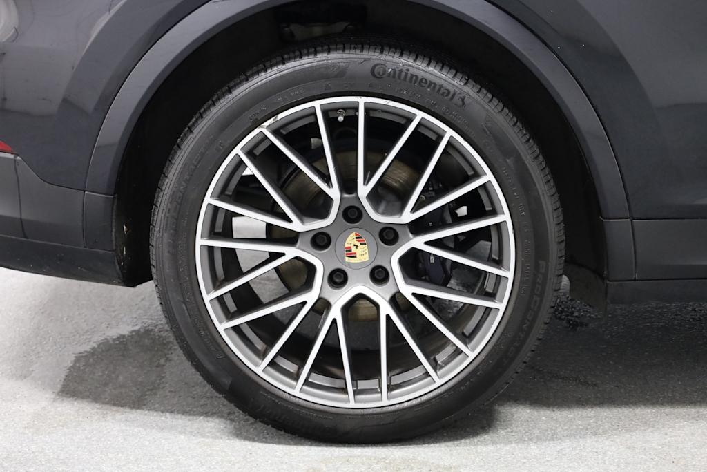 2021 Porsche Cayenne Base 42