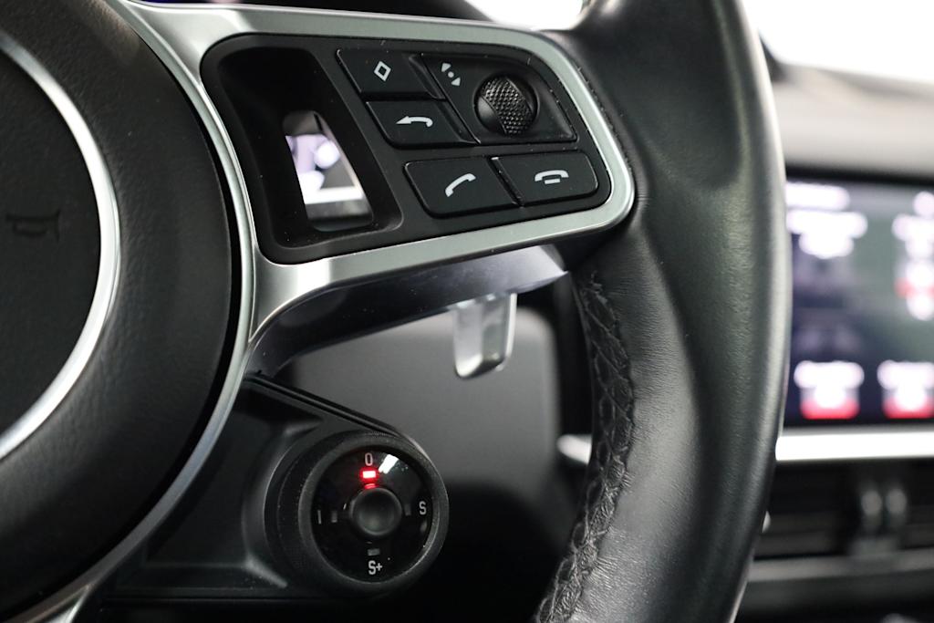 2021 Porsche Cayenne Base 35
