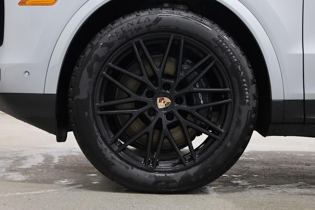 Thumbnail: 2026 Porsche Cayenne - 42
