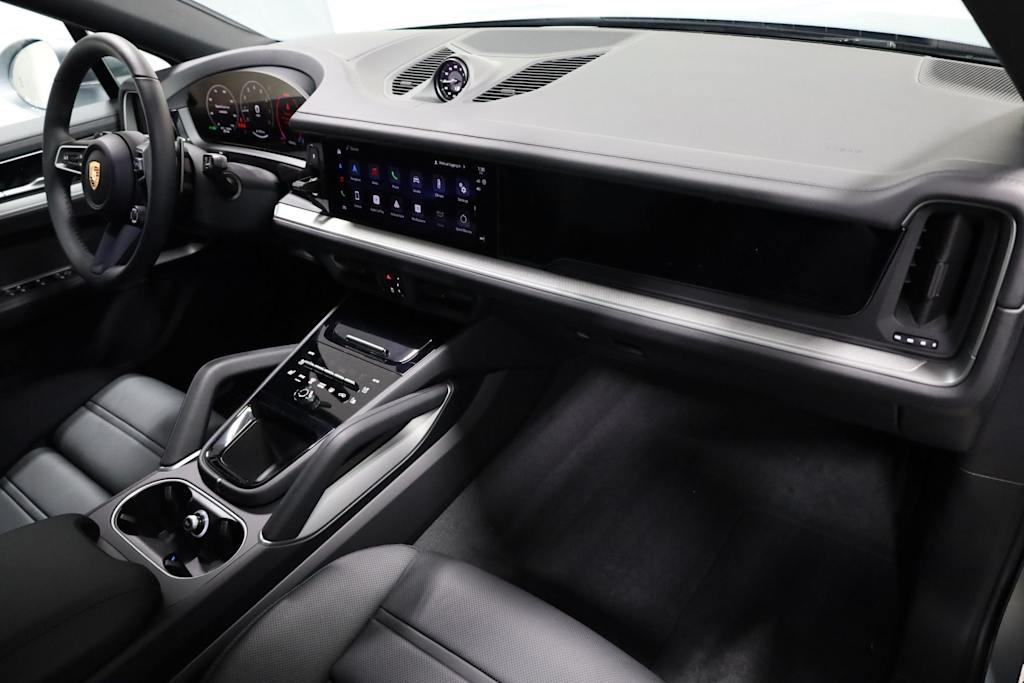 Thumbnail: 2026 Porsche Cayenne - 10